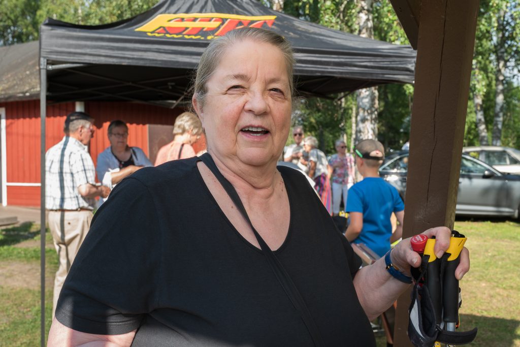 Yksi illan vieraista, Hilkka Pohjanen, jakoi lämpimiä muistojaan leirikeskuksesta, jossa hän oli työskennellyt keittiöapulaisena ja emäntänä 22 vuoden ajan.